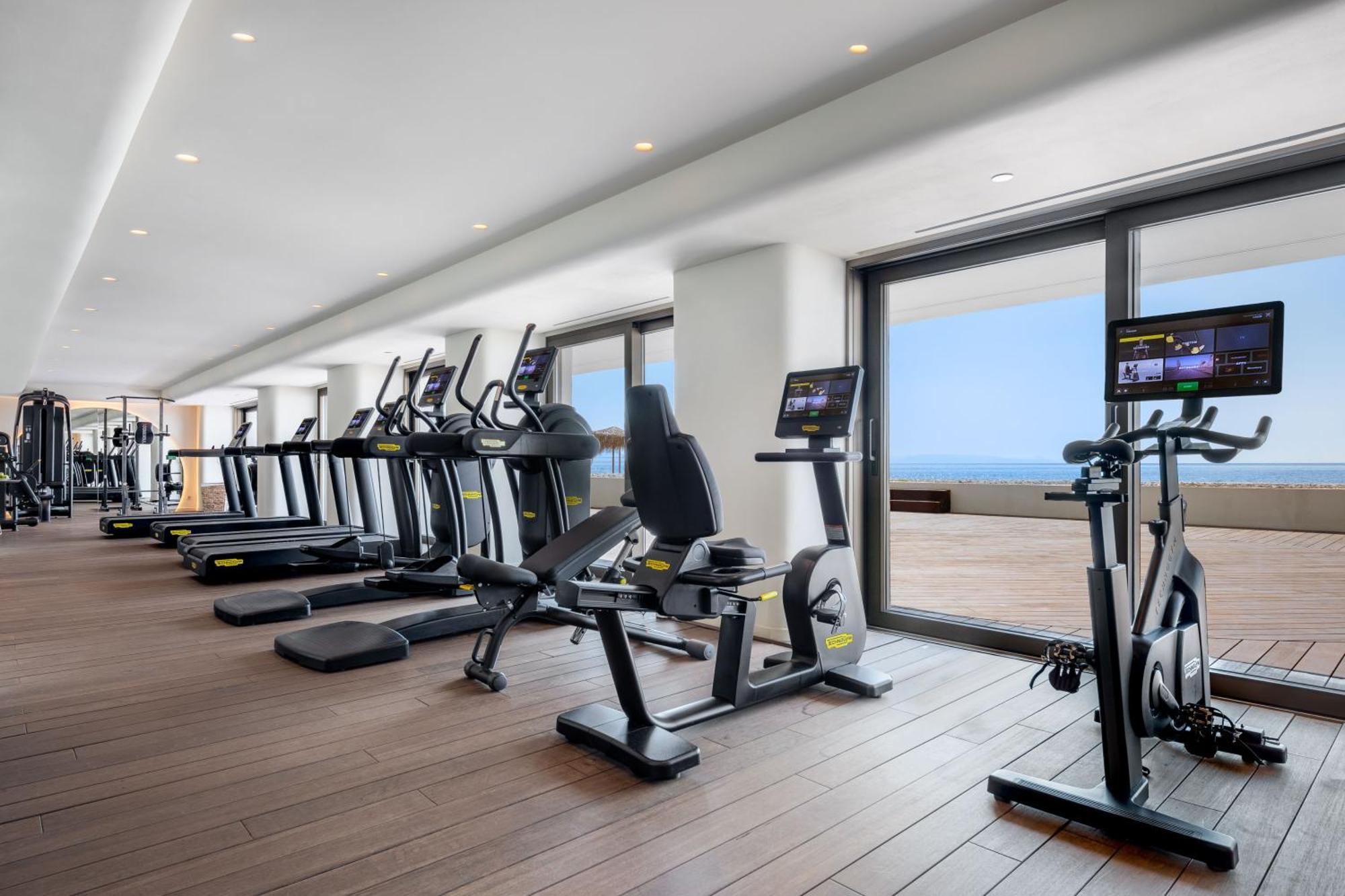 Isla Brown Corinthia Resort & Spa, Curio Collection By Hilton Agioi Theodoroi Exterior foto The gym at the hotel