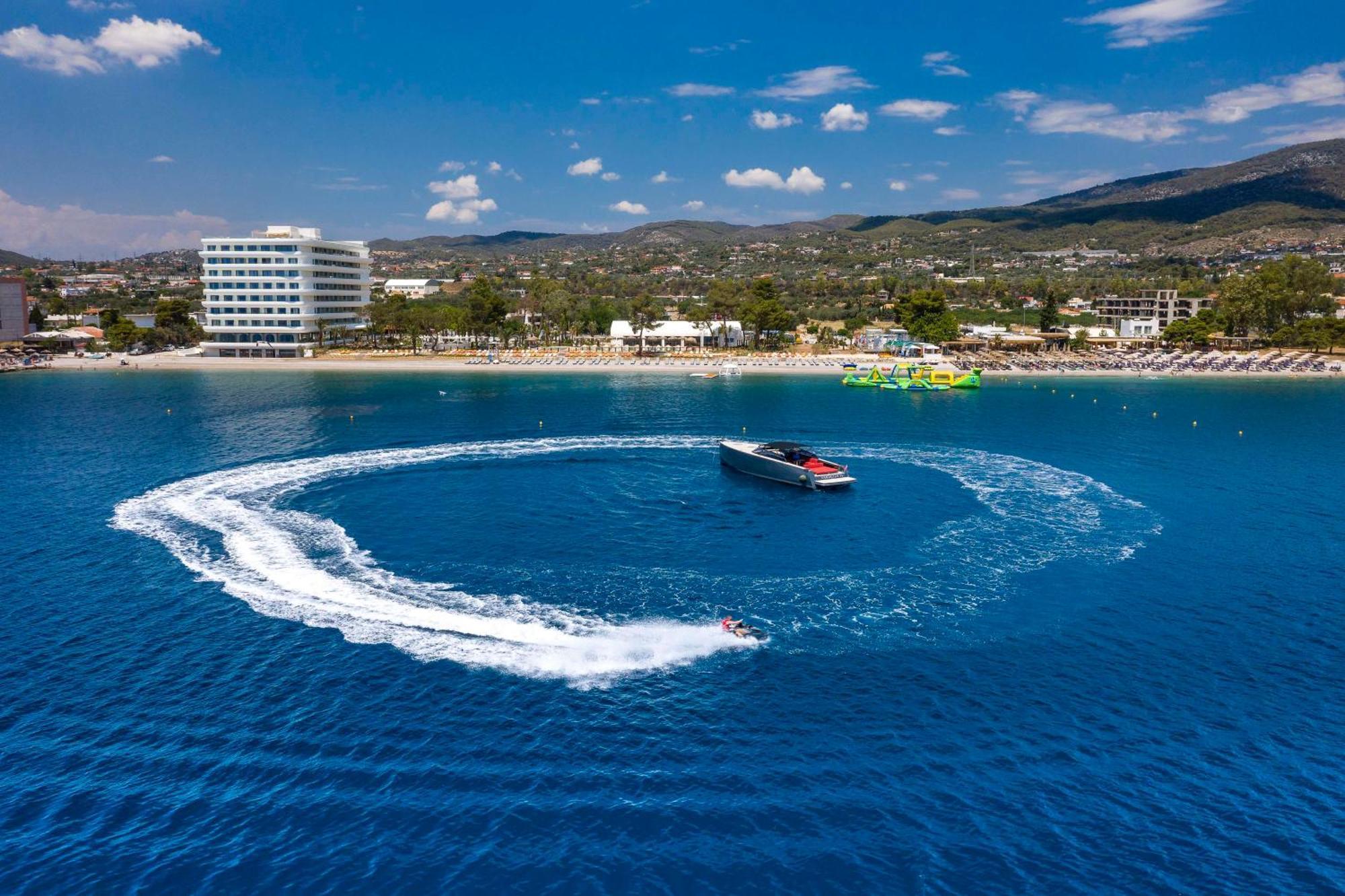Isla Brown Corinthia Resort & Spa, Curio Collection By Hilton Agioi Theodoroi Exterior foto Aerial view of the bay