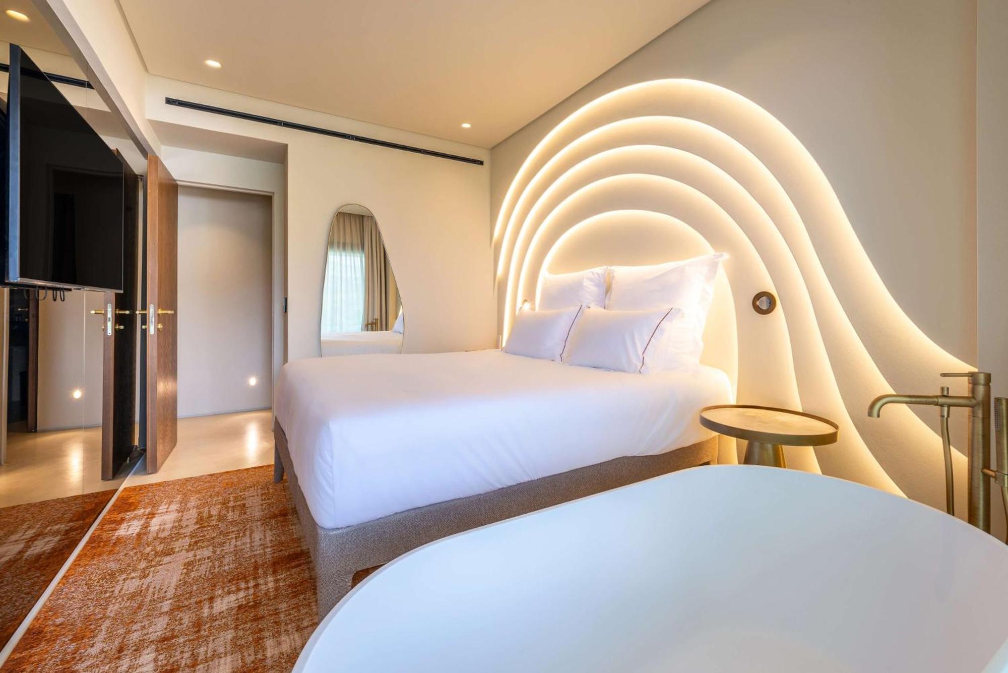 Isla Brown Corinthia Resort & Spa, Curio Collection By Hilton Agioi Theodoroi Exterior foto Deluxe Room