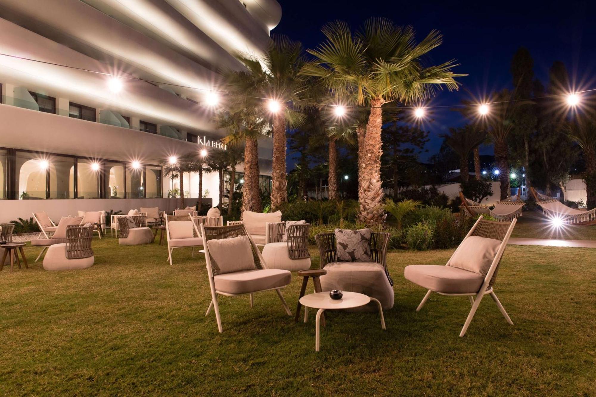Isla Brown Corinthia Resort & Spa, Curio Collection By Hilton Agioi Theodoroi Exterior foto The hotel's garden